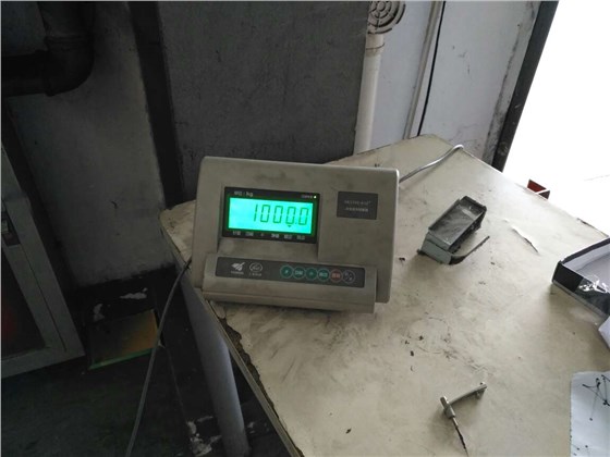 航港物流3噸電子地磅維修現場1