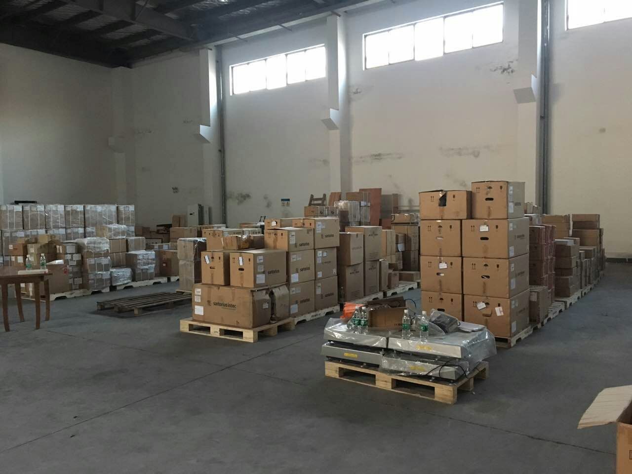 蘇州金鉆倉(cāng)庫(kù)實(shí)拍圖